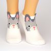Sneaker Socken weiß mit niedlicher grauer Katze - Tiersocken